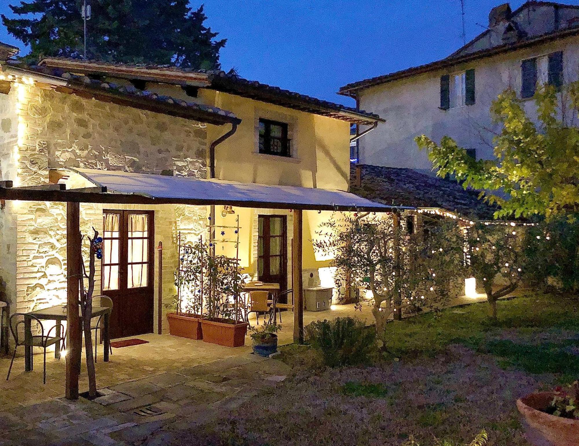 Il Cortile Delle Rose Holiday House Perugia Buitenkant foto