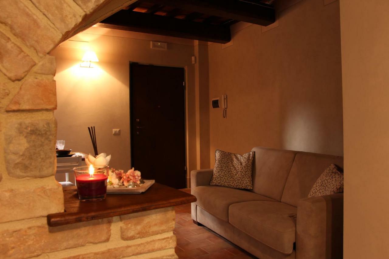 Il Cortile Delle Rose Holiday House Perugia Buitenkant foto